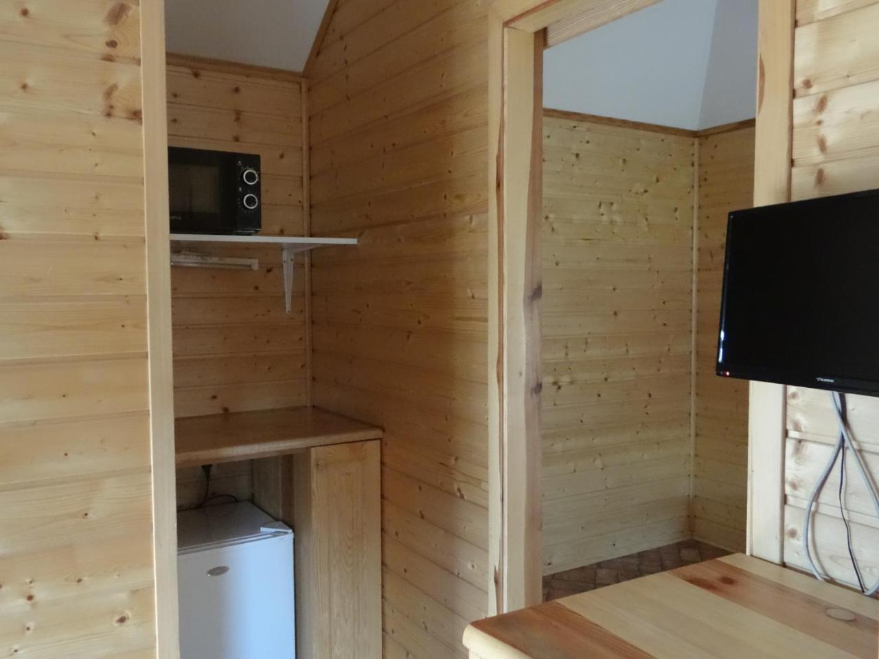 Centrum Wypoczynkowe Wiezyca Somonino Exterior foto
